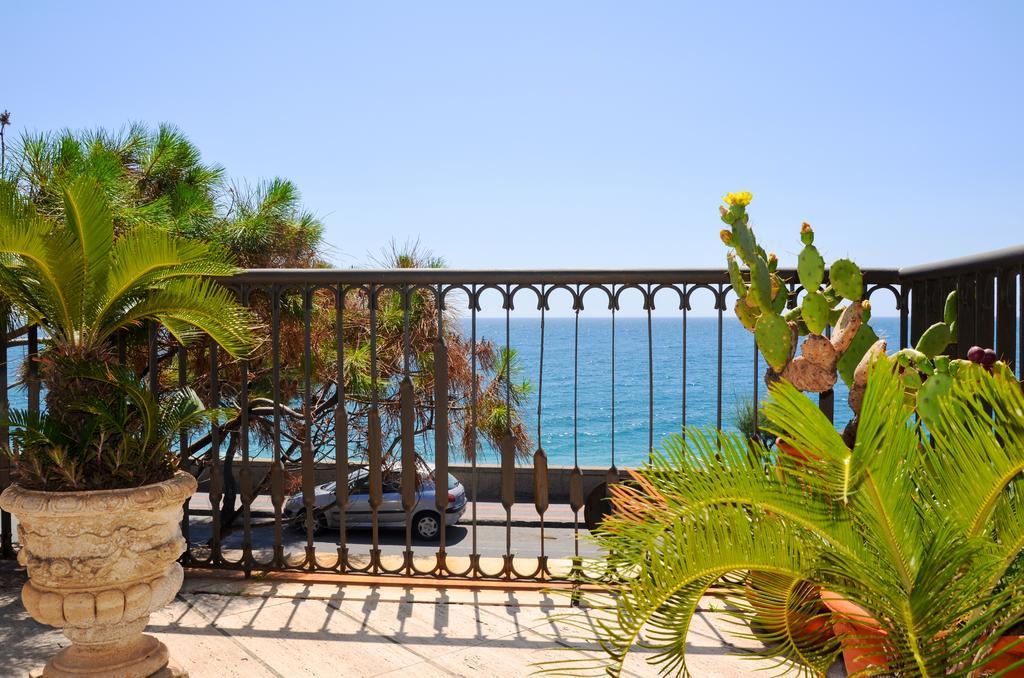 Casa Di Mare Barabba Villa Santa Teresa Di Riva Room photo