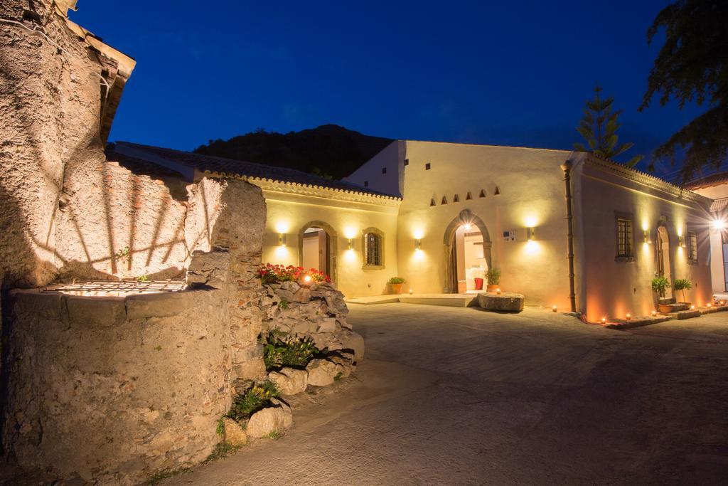 Casa Di Mare Barabba Villa Santa Teresa Di Riva Exterior photo